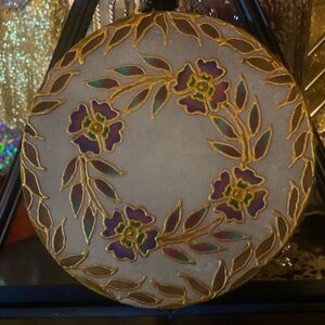 Floral Accent and Beauty Tof